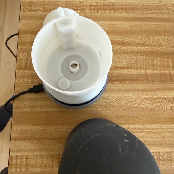 Vitruvi stone diffuser - Picture 3 of 4